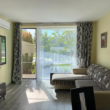 Appartamento With Terrace In Complex *