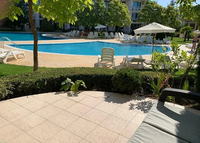 With Terrace In Complex Daire *